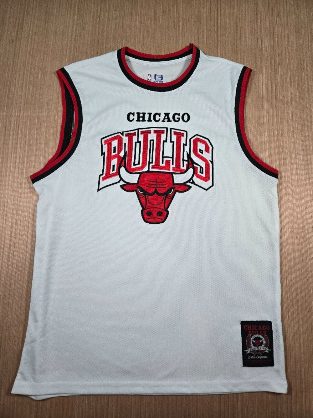 Chicago Bulls White NBA Basketball Jersey Size Large Official Team Apparel